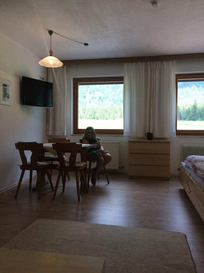 Landhaus Ahrn Лойташ Екстериор снимка